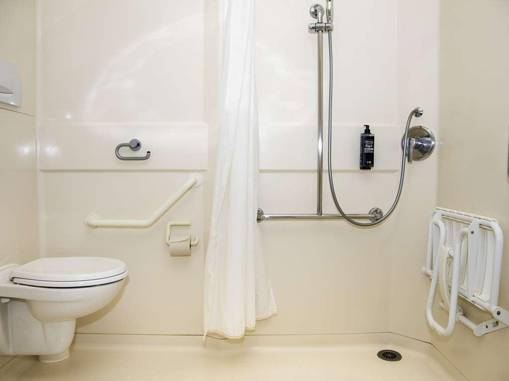 Ibis Budget Centre Hotel 2*